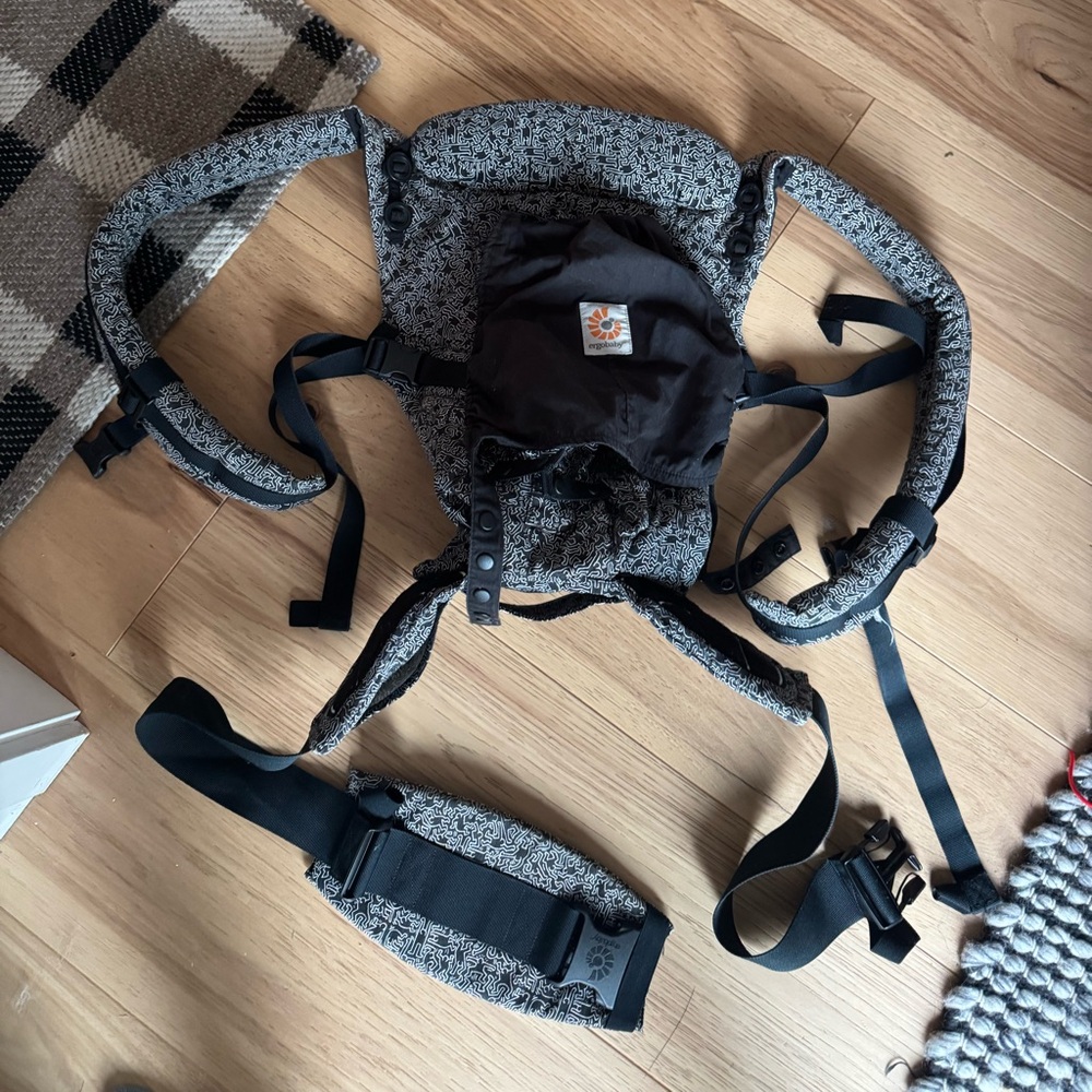 Ergo - Keith Herring - adapt